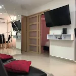 Luxury Apt